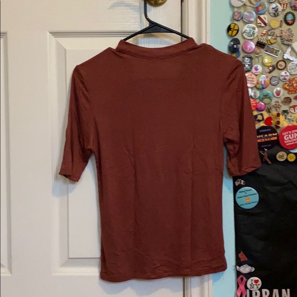 t shirt with laced front - Picture 2 of 2